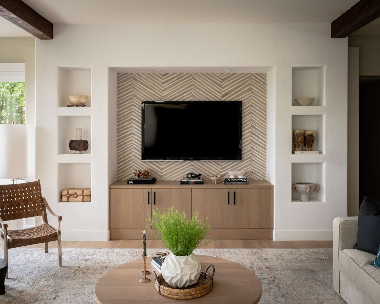 television,living room,family,modern