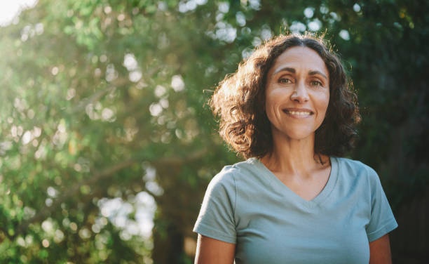 portrait,woman,smiling,sunlight