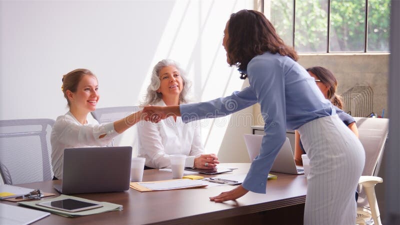 employees learning, modern office, collaboration