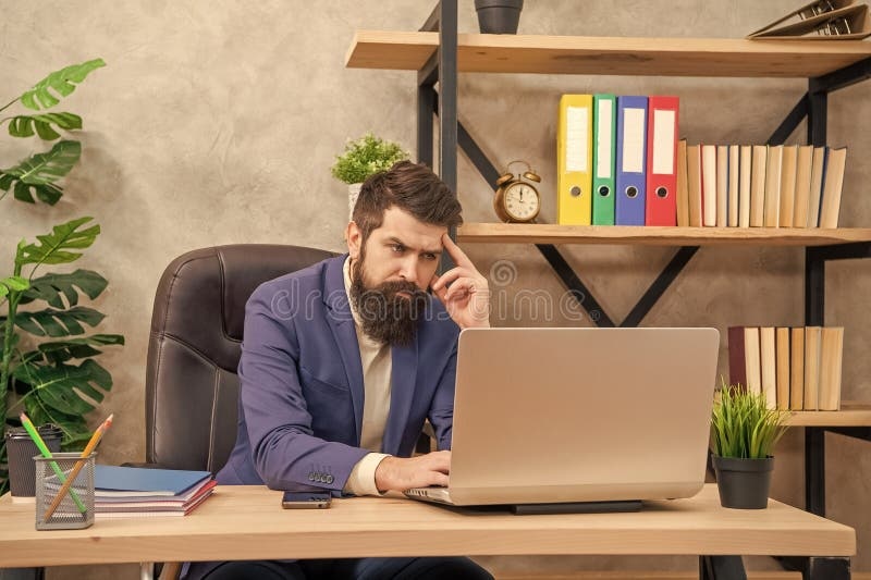 человек, кресло, ноутбук, работа