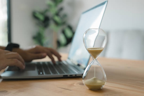 clock,hourglass,desk,minimalism