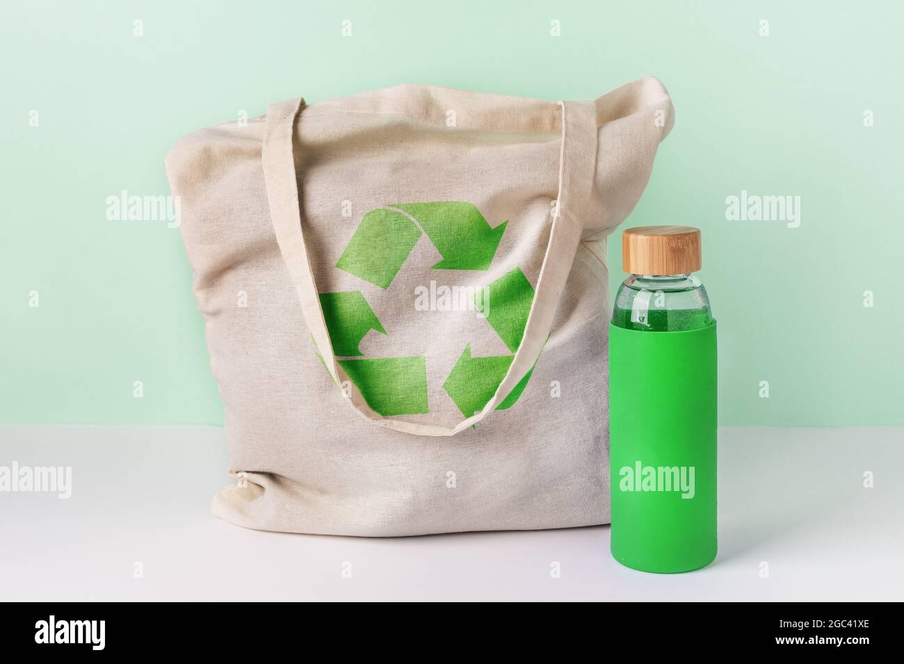 reusable-bottle,eco-bag,sustainable,travel,zero-waste