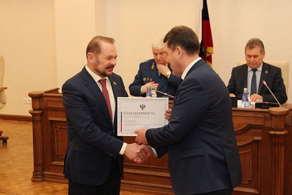 политик,рукопожатие,парламент,знамя