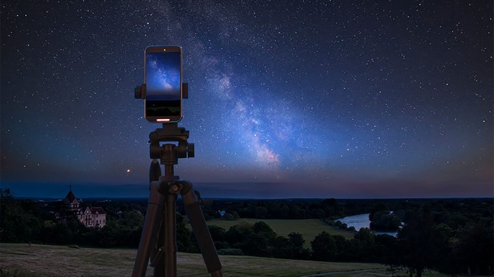 tripod,smartphone,astrophotography