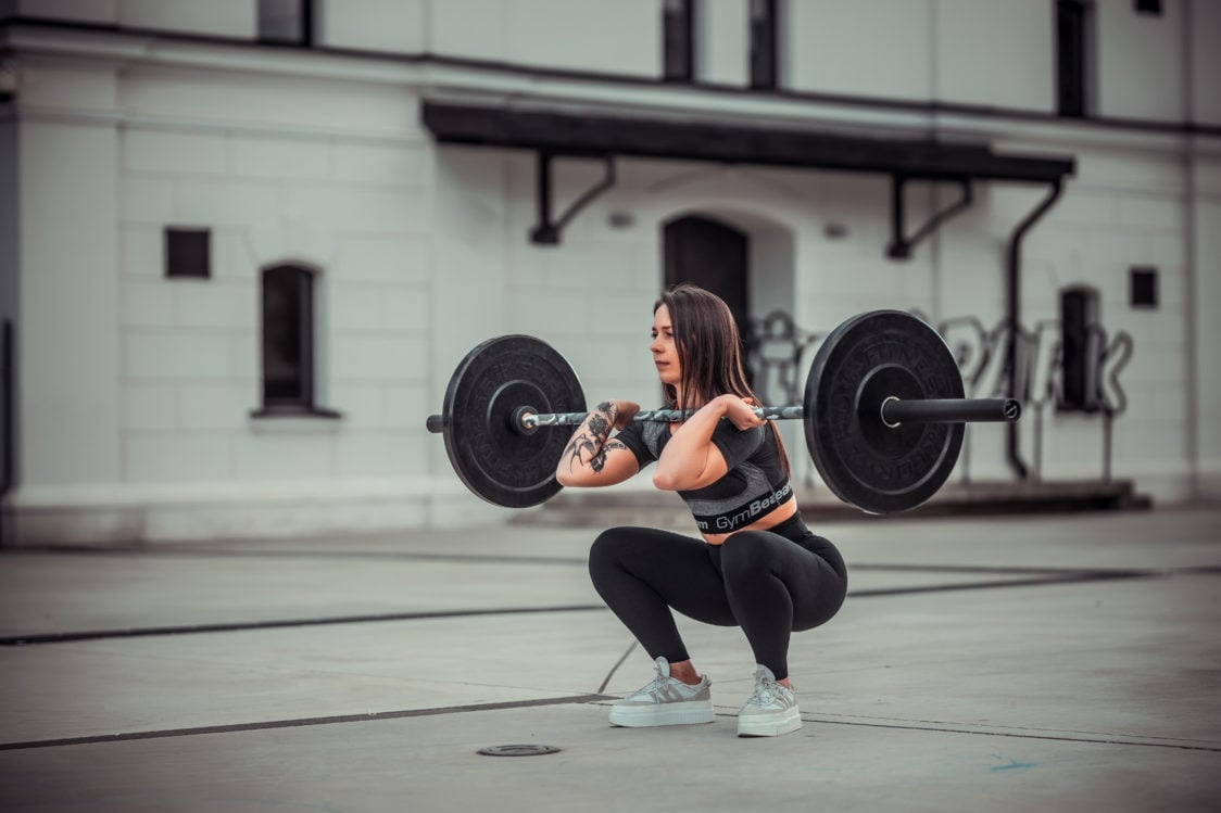 woman,squats,exercise,metabolic stress