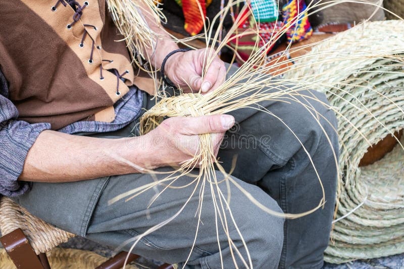 hands,weaving,rattan,basket