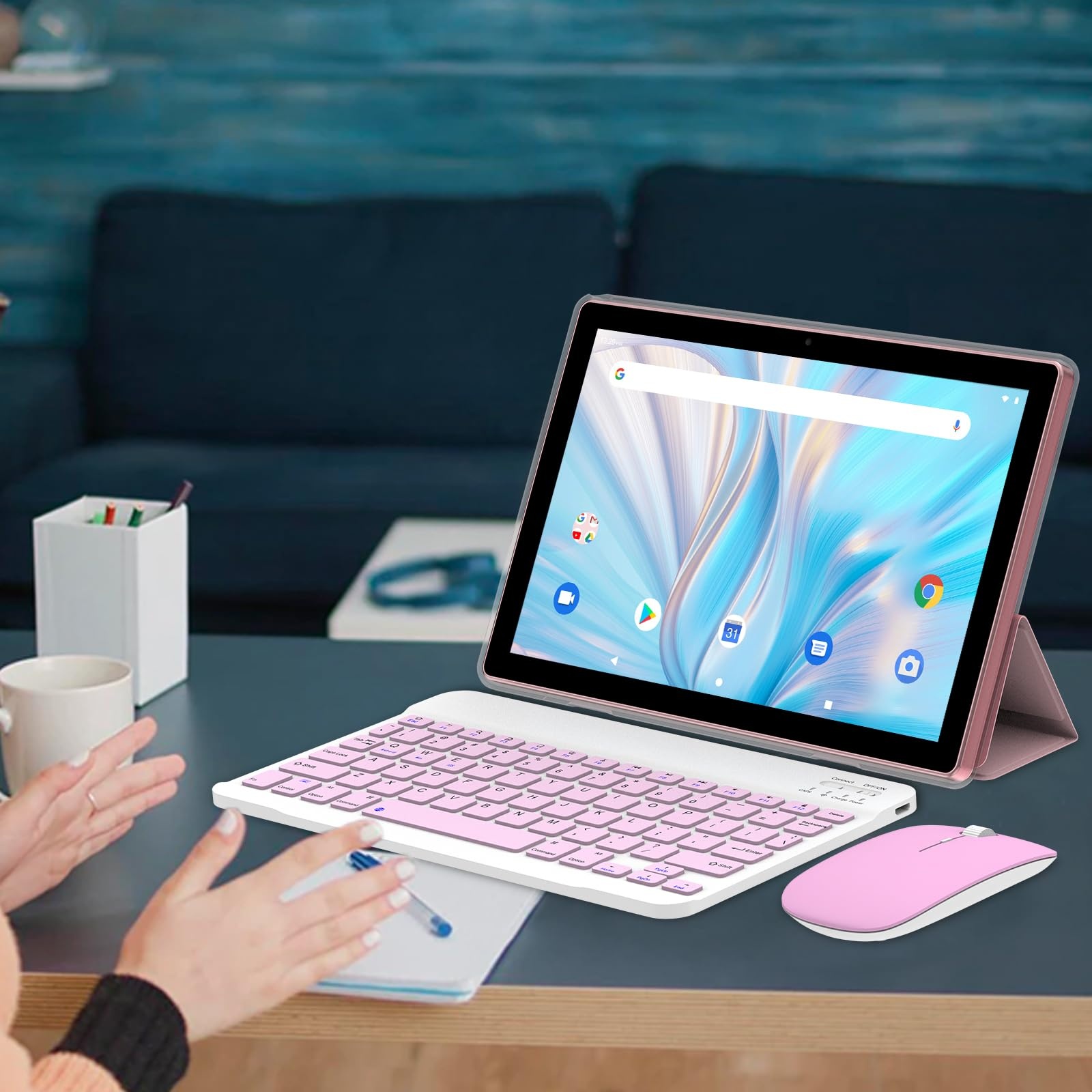 tablet,keyboard,stylus,schoolgirl