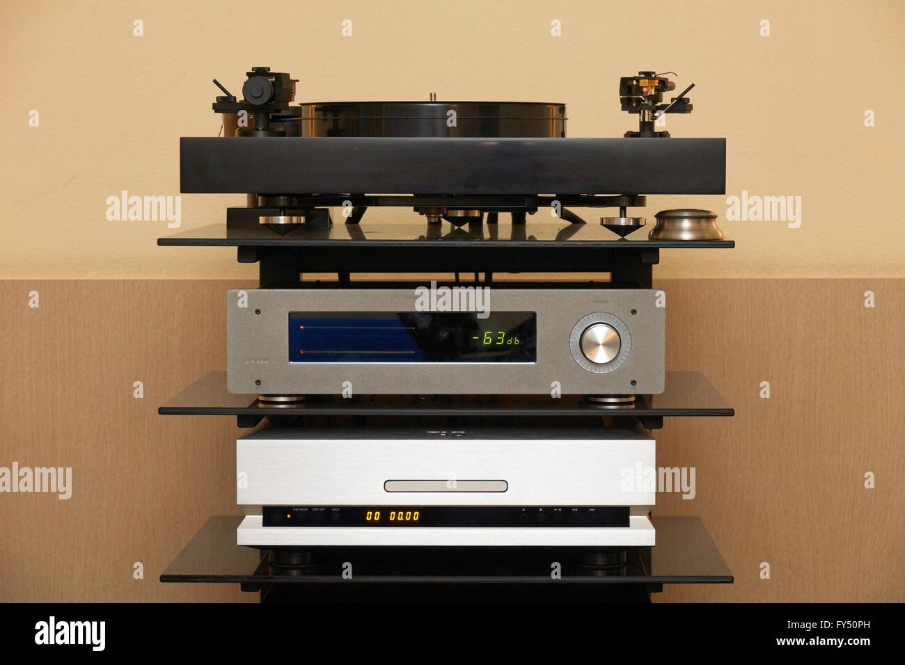 high-end audio system, speakers, amplifier, turntable