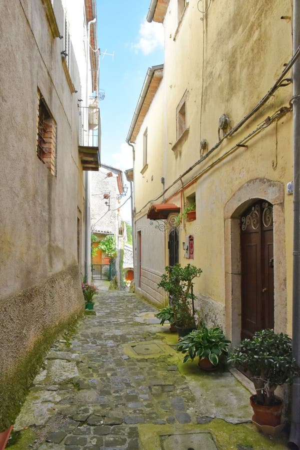 village, stone houses, narrow streets, molise, italy