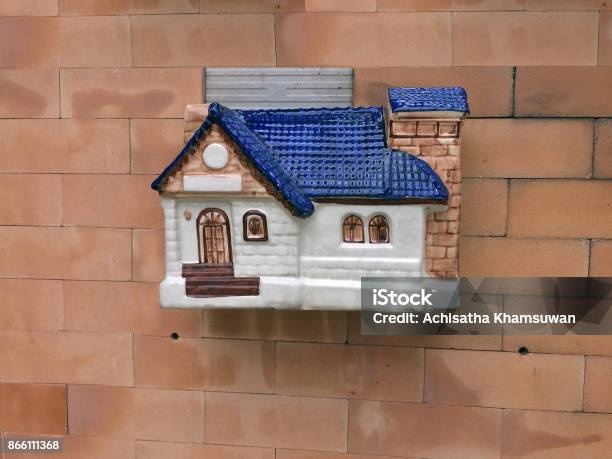 bricks,clay,claywork,smallhouse