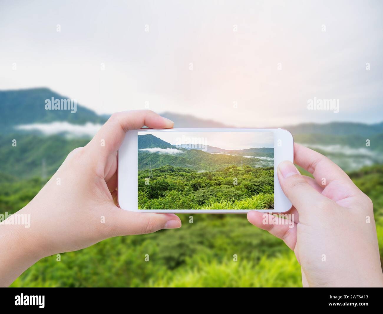 smartphone,camera,mountain,adventure